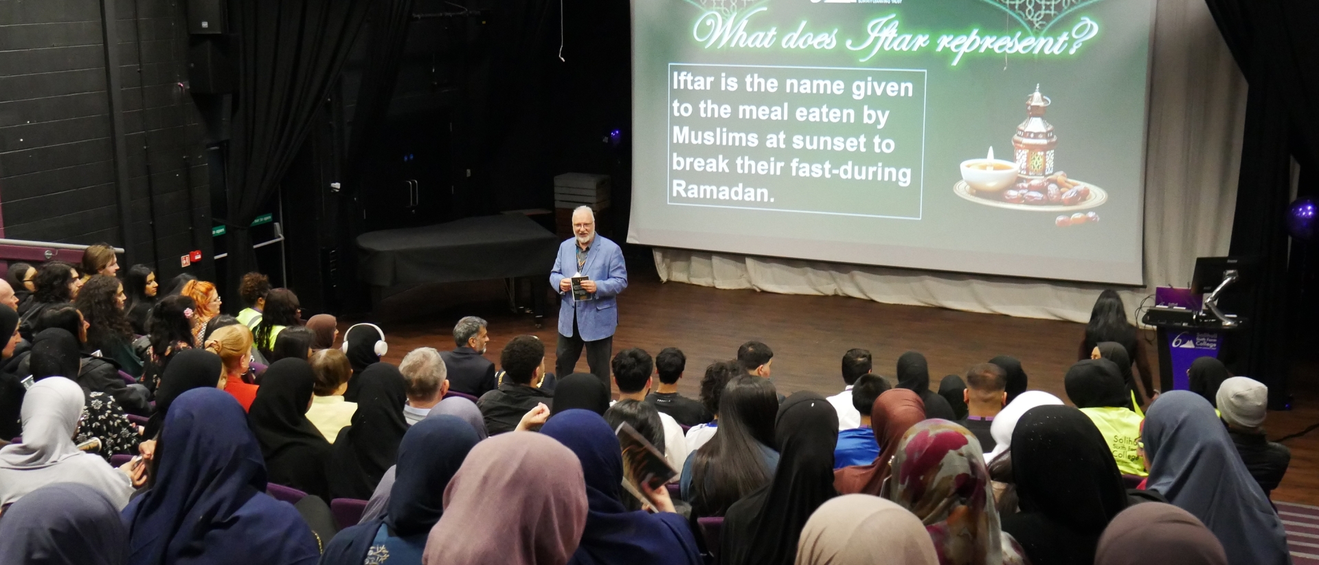College Principal Martin Sullivan gets Solihull Sixth Form College Community Iftar 2025 started