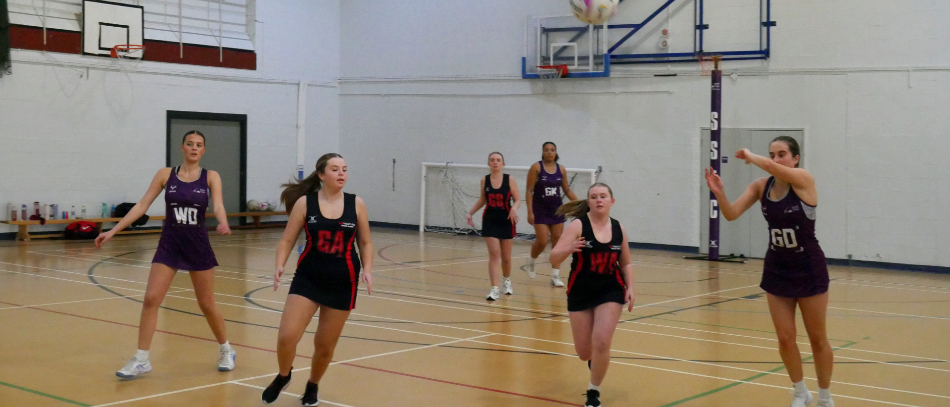 Solihull Sixth Form College Netball Team in action
