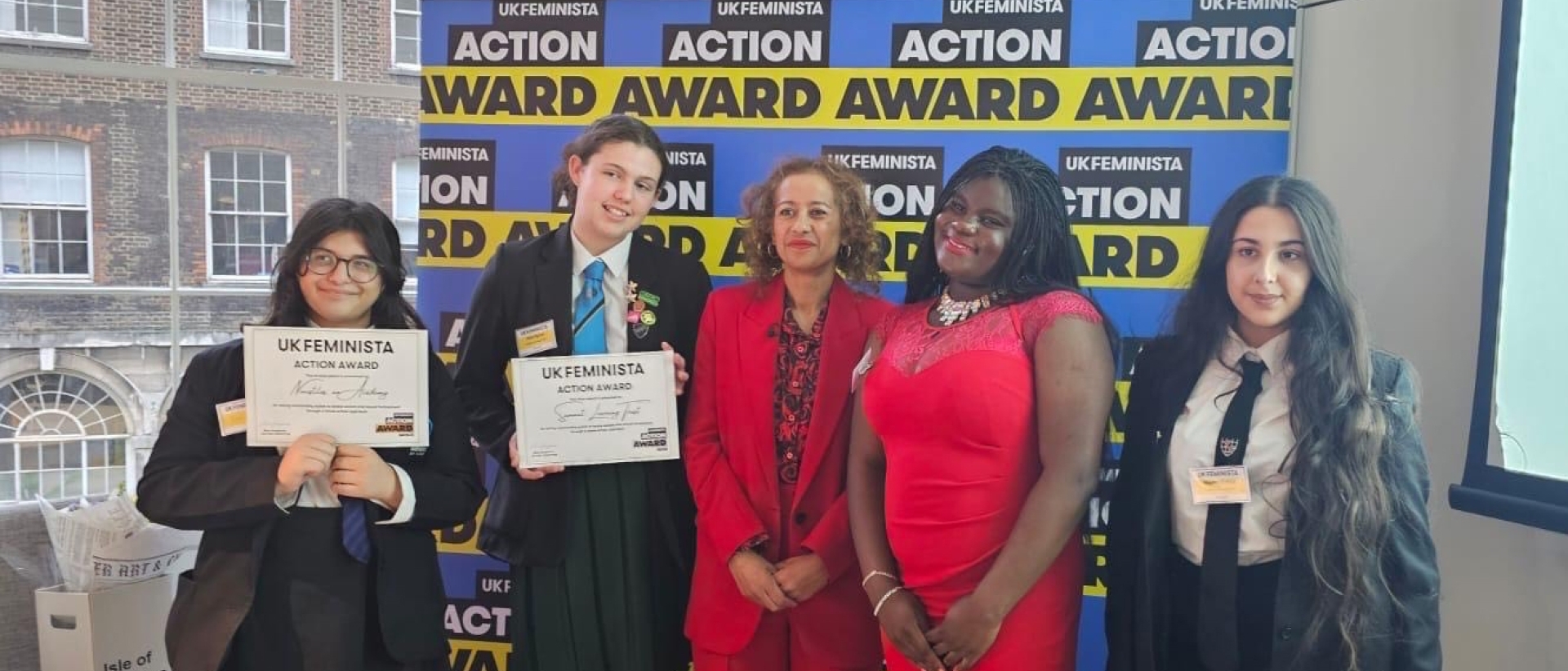 The Summit Learning Trust have been awarded a UK Feminista Action Award in recognition of the decisive action we have taken, and continue to take, to address sexism and sexual harassment in all its forms. Learners and colleagues from across our Summit family, including Solihull Sixth Form College, received the award from coveted television presenter, Samira Ahmed, at an event in London