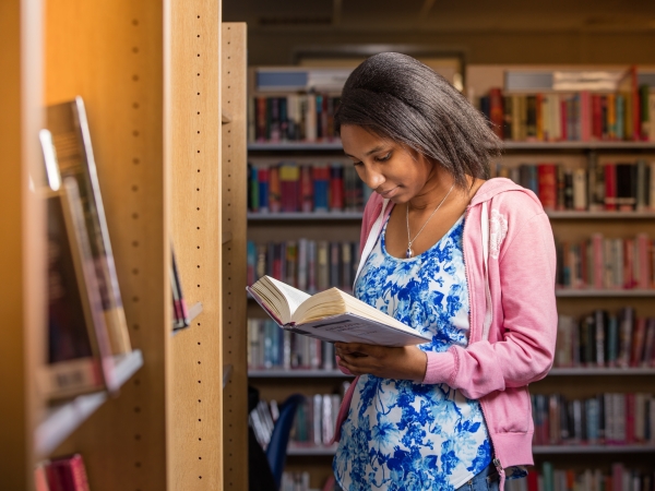 Student at Solihull Sixth Form College in the library