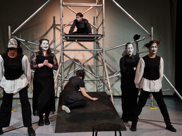 Year 12 Drama students at Solihull Sixth Form College showcased their assessed practical performances in front of an audience of friends and family by bringing to life extracts from Steven Berkoff’s renowned Metamorphosis.