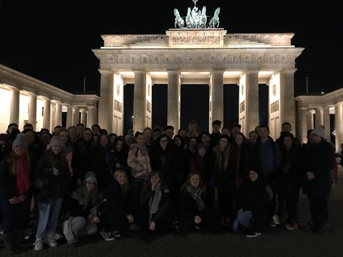 Students at the Brandenburg Gate